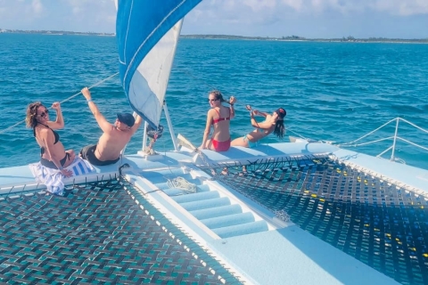 Bahama's: Zwemmende Varkens & Snorkel Cruise met Lunch & Rum