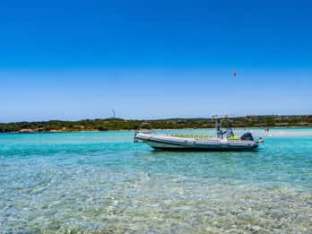 From Santa Teresa Gallura: dinghy tour to Corsica