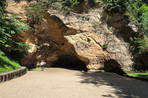 From Riga: Turaida & Sigulda Day Trip with Guide