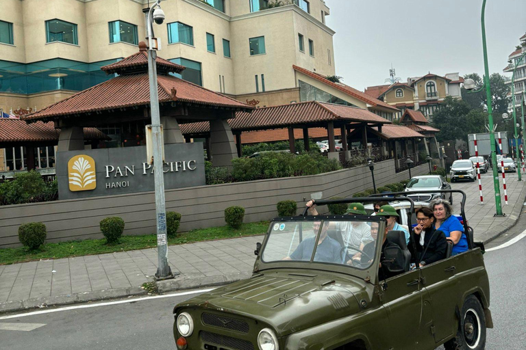 Histoire, culture, visites et divertissements à Hanoï en JeepHanoi Highlights &amp; Secret Spots Jeep Adventure