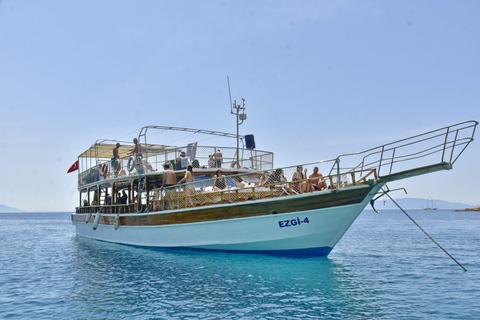 Bodrum: Orak Island Boat Trip with Lunch and Swimming Stops
