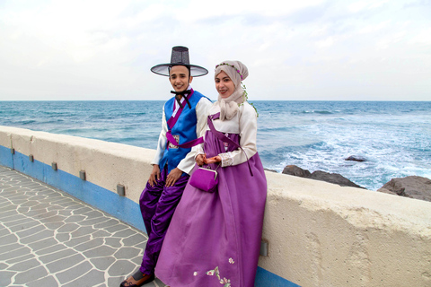 Jeju: Premium Hanbok Experience with Styling & Photo Zone 2 Hours Rental