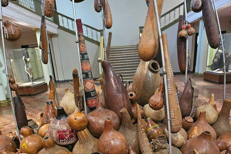 Nairobi: National Museum and Snake Park Guided Tour