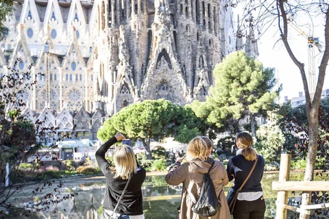 Découvrez la Sagrada Familia : Les projets de Gaudí et les expositions du musée