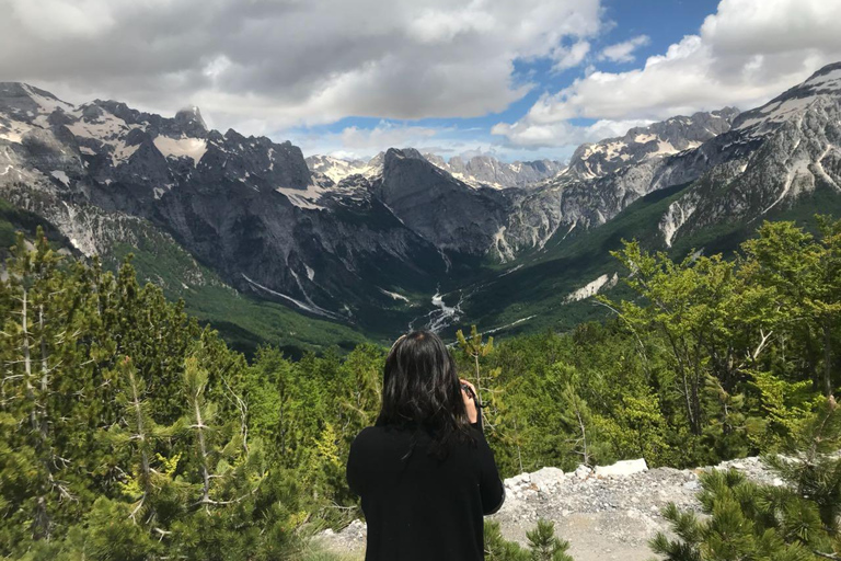 De Tirana/Shkoder: Viagem de 2 dias para caminhada no Parque Nacional Theth