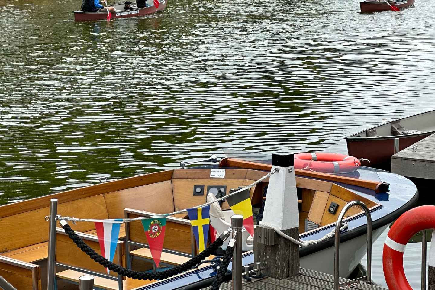 Middelburg: Canoe or SUP Rental City Centre