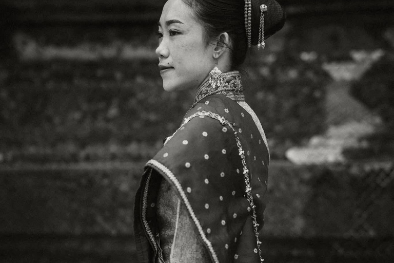 Luang Prabang: Traditional Lao Costume Rental & Photoshoot Full Cultural Experience: Costume, Photoshoot & Workshop