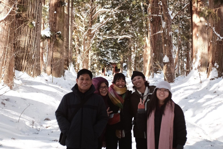 ناغانو: جولة خاصة في ضريح توجاكوشي، ساكي وزينكوجيالاستلام من مدينة ناغانو والمناطق المجاورة