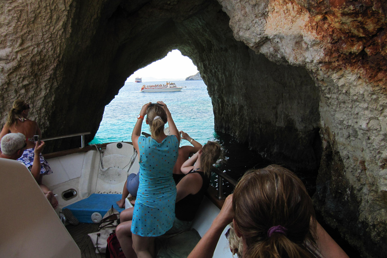 Kefalonia: Zakynthos Shipwreck & Blue Caves-Alykanas cruise