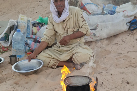 Sahara Desert: Overnight Camel Trek in Tunisia