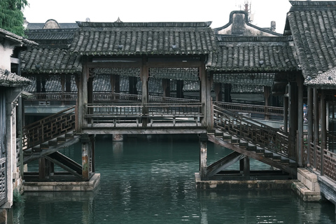 From Hangzhou: Wuzhen Water Town Day Trip & Night Lights