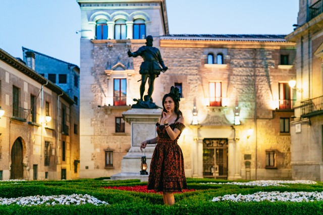 Visit Madrid Spanish Inquisition Evening Walking Tour in Versailles & Paris Suburbs
