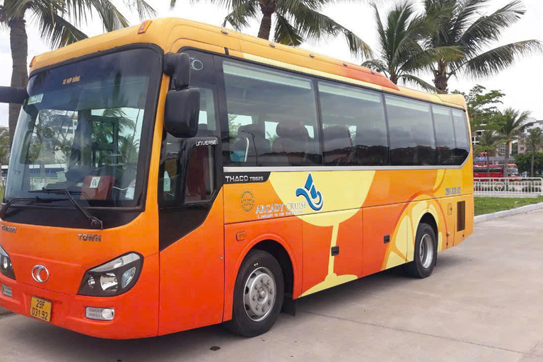 Hanoi: transfer do zatoki Halong autobusem limuzynowymZ HANOI DO HALONG