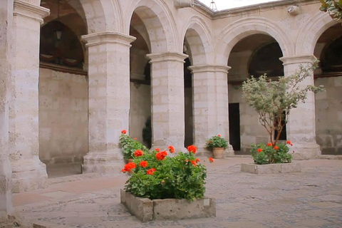 Arequipa: Privé wandeltour van een halve dag + klooster Santa Catalina