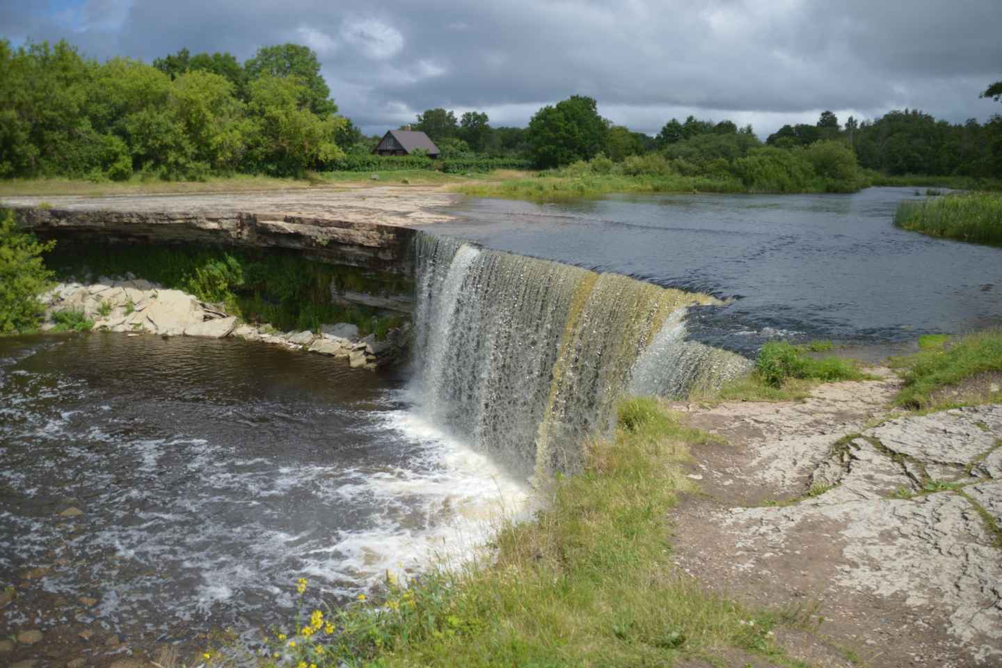 Sjálfsleiðsögn frá Tallinn til Jägala