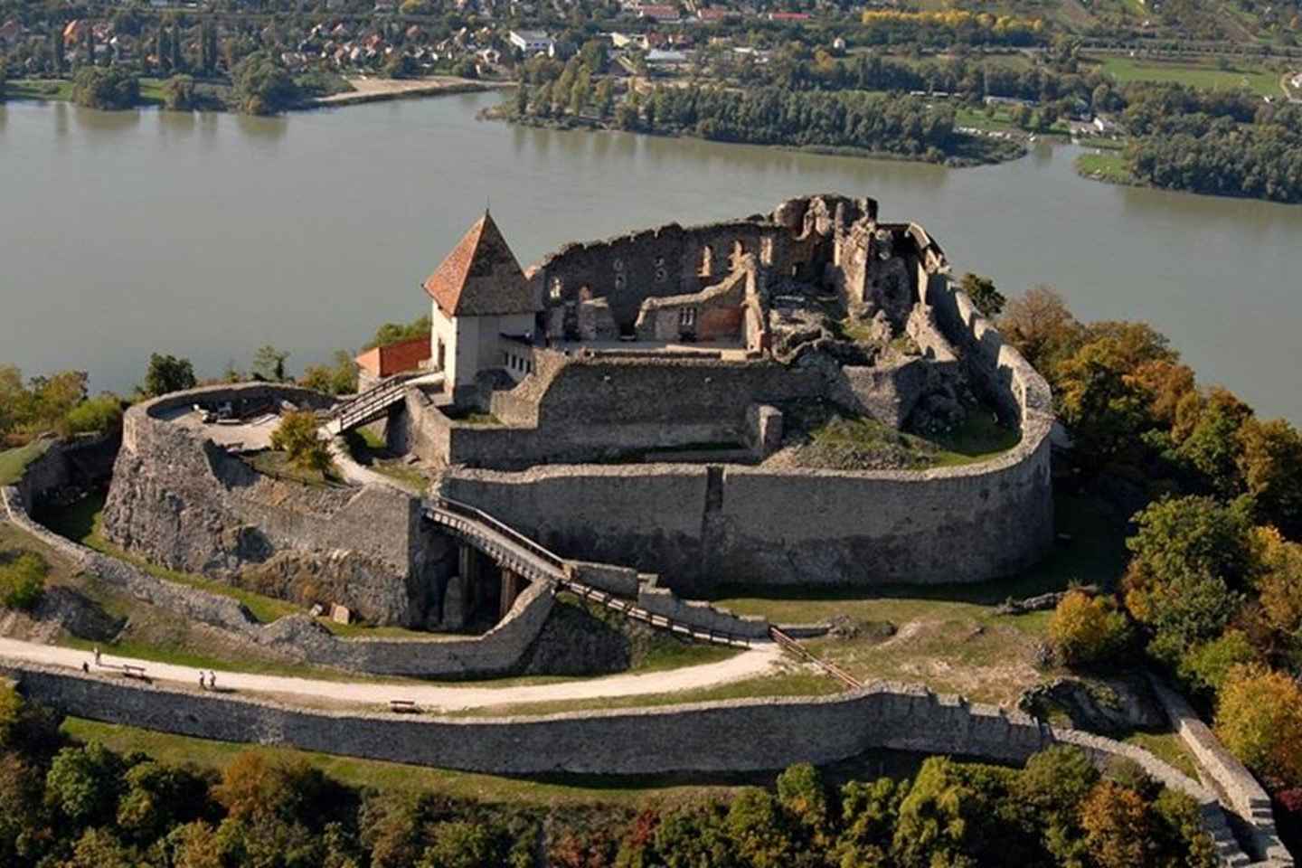 Будапешт: Частный тур по Излучине Дуная с местным гидом