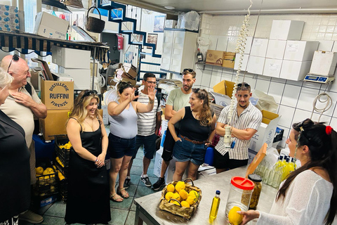 Sorrento: Visita a la Fábrica de Limoncello y Degustación