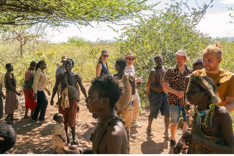 Lake Eyasi 3-Tage-private Tour mit dem Hadza-Stamm3-tägige private Tour am Eyasi-See mit dem Hadza-Stamm