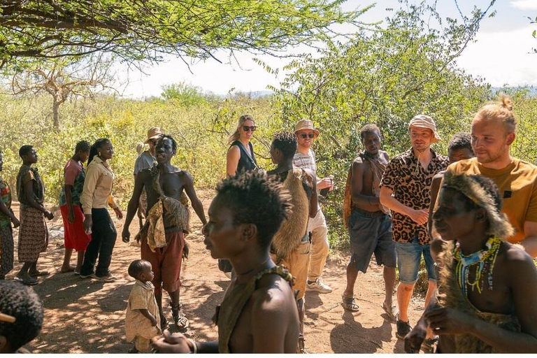 Lake Eyasi 3-Tage-private Tour mit dem Hadza-Stamm3-tägige private Tour am Eyasi-See mit dem Hadza-Stamm