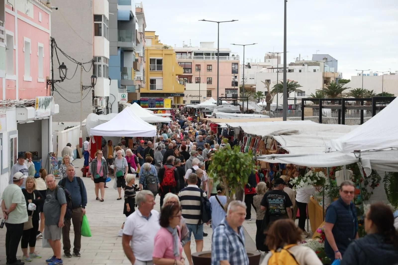 Gran Canaria Südküste: Sightseeing-Tour zum Flohmarkt von Arguineguín & zum Kreuzfahrthafen von Mogán