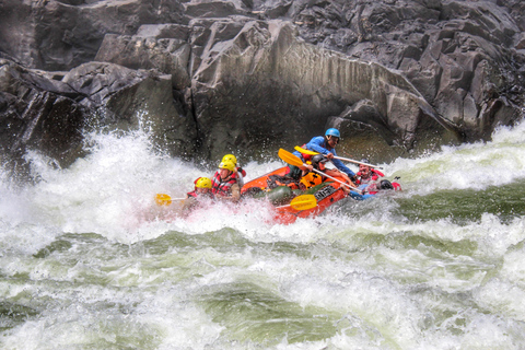 Victoriafälle: Sambesi Wildwasser-Rafting &amp; Sonnenuntergangs-KreuzfahrtRaftSSC