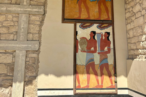 Knossos: Private Skip-the-Line Tour with Licensed Guide
