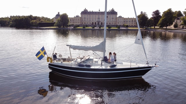 Stockholm: Private Sailing tour