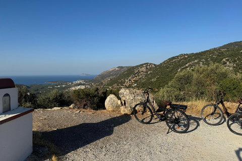 Agios Nikolaos: E-biking por vilarejos pitorescosCreta: Passeio de bicicleta elétrica por vilarejos pitorescos