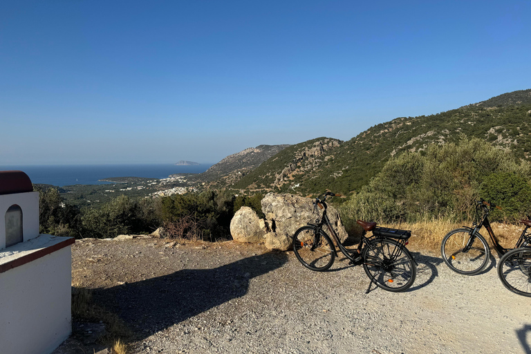 Agios Nikolaos: E-biking por vilarejos pitorescosCreta: Passeio de bicicleta elétrica por vilarejos pitorescos