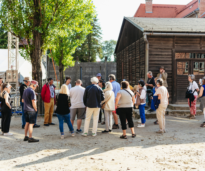 Auschwitz-Birkenau: Visita guiada sin hacer cola