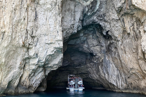 Parga: Iconic Paxos, Antipaxos & Blue Caves Cruise with Swim