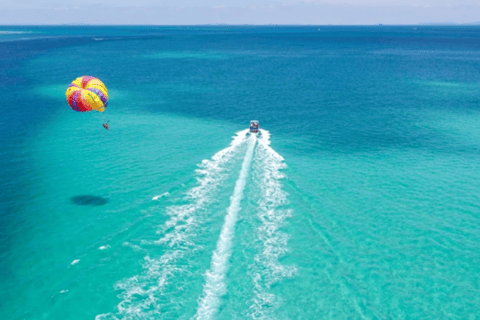 Punta Cana: Parasailing Experience with Round-Trip Transfer Single