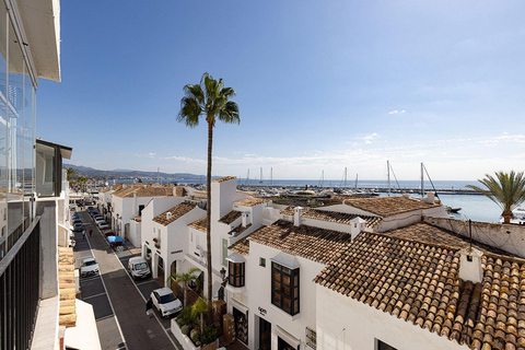 From Málaga: Gibraltar and Marbella (Puerto Banús) Day Trip