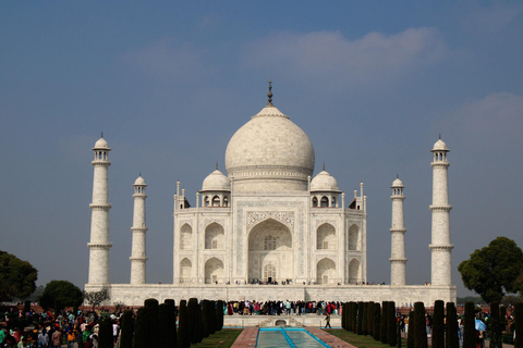 Agra: Taj Mahal Express Entry Tickets Assistance in booking Taj mahal tickets in advance.