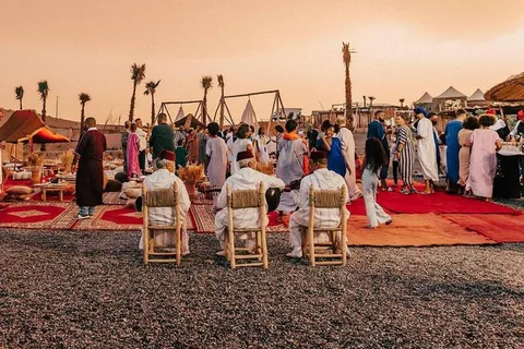 Marrakech: Agafay ørkenmiddagsshow med kamelritt i solnedgangen