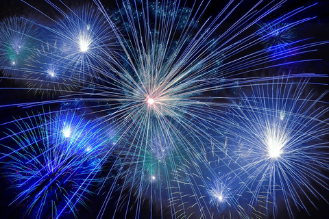 Sliema: Fernandes Fireworks Festival Cruise w/ Dinner+Drinks Without Transportation