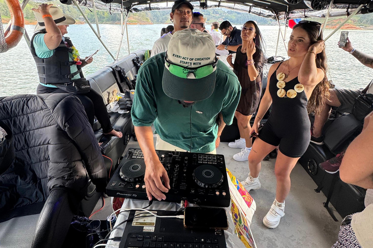 Guatapé Boat Party - Full-Day Tour