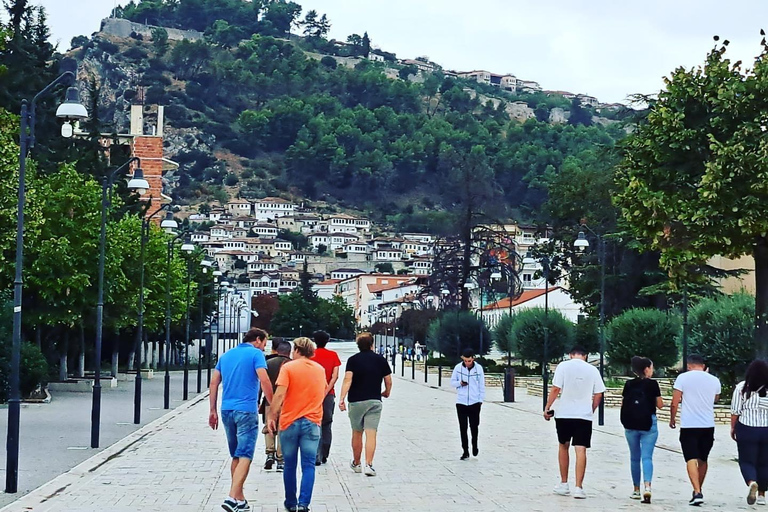 Berat: Guided Walking Tour with Food Tastings