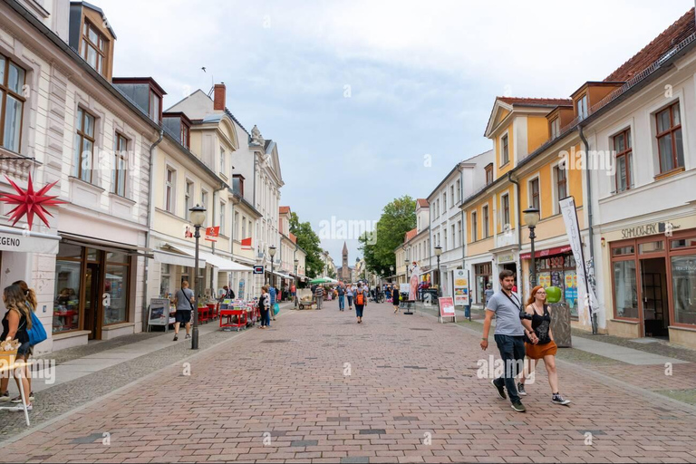 Von Berlin nach Potsdam Luxuriöse VIP Halbtagestour im Van