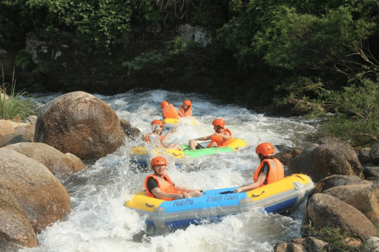 Da Nang: Hoa Phu Thanh Rafting BiljettKombinerad entrébiljett + forsränning + zipline + skyttelbuss