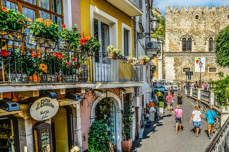 Da Catania: tour audioguidato dell&#039;Etna, Taormina e Castelmola