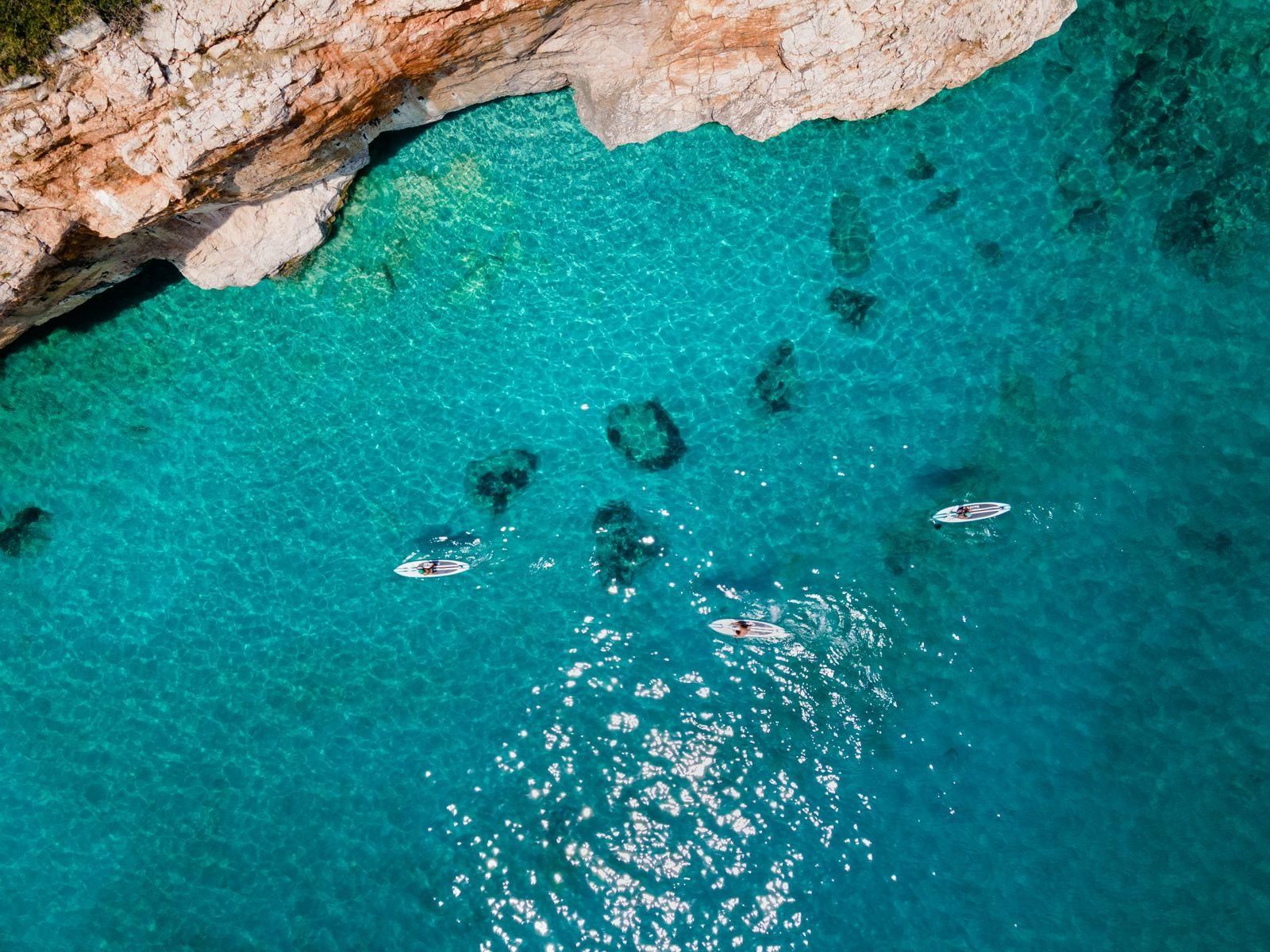 Himara: Kajak-Verleih für den ganzen Tag Incl.Waterproofbag+Life Rettungswesten