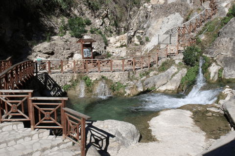 Z Alicante i Benidorm: Cascadas del Algar Tour (samochód)