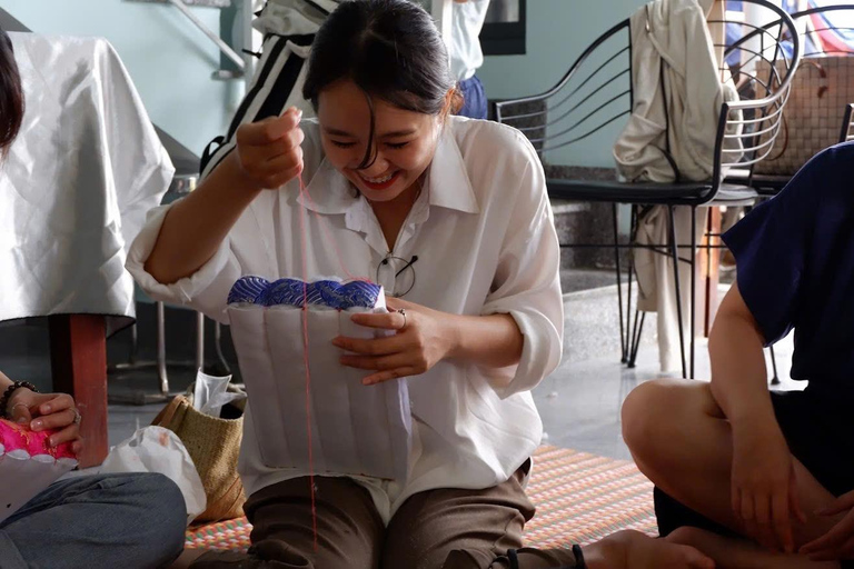 Hue : Oreiller de style royal et atelier de fabrication de gâteaux traditionnels