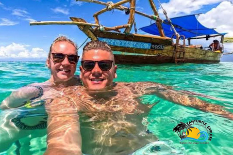 From Nungwi/Kendwa: Safari Blue Trip with Lunch & Sandbank