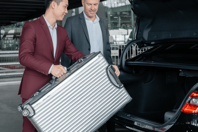 Phuket Airport: VIP Fasttrack Service & Khaolak Transfer Arrival: Phuket Airport & Butler Fasttrack Service