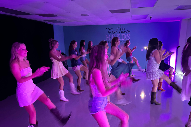 Nashville: Line Dancing Lesson Nashville: 1 Hour Public Line Dancing Lesson