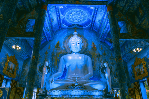 Chiang Rai: Private Tour of Temples, Tea Garden, Hill Tribes