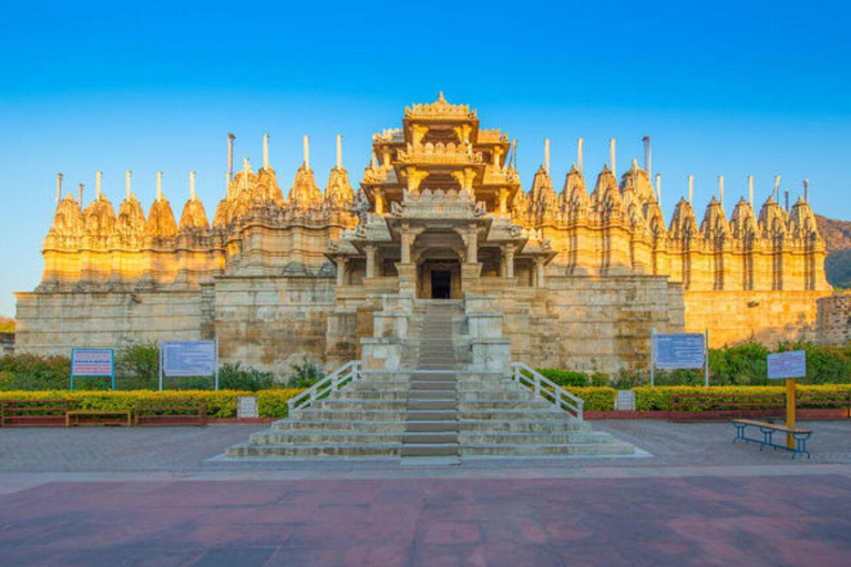 Wycieczka jednodniowa do Kumbhalgarh i Ranakpur z Udaipur