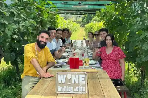 Tasting in a Tuscan Vineyard with transfer from Lucca